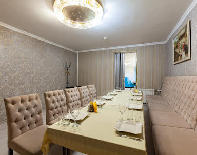  ресторан Страдивари на Анохина