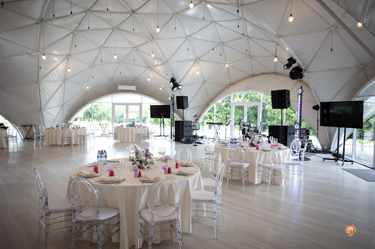 Шатер в яблоневом саду в «Коломенское» фотография №10