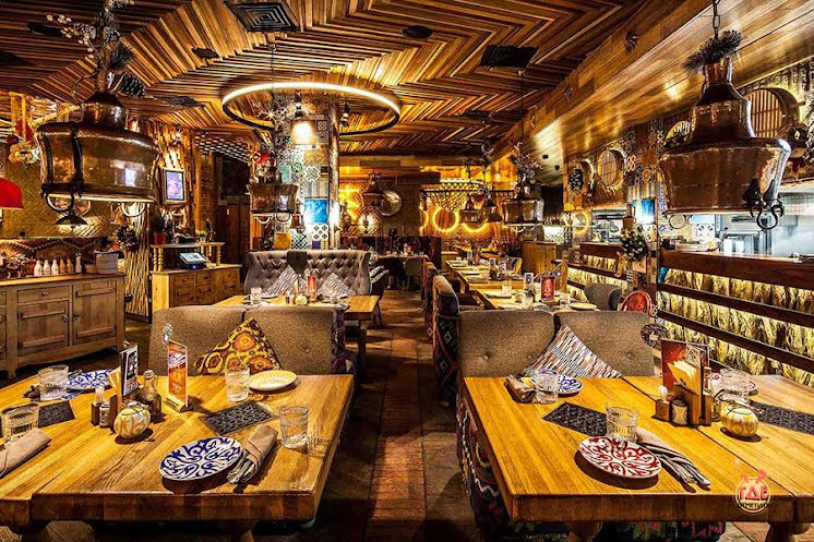 Зал ресторана  в «Чайхона №1 на Новом Арбате» фотография №3