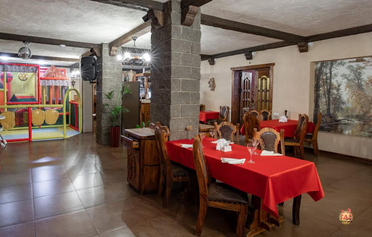 Зал  «Красный» в «Южный дворик» фотография №6