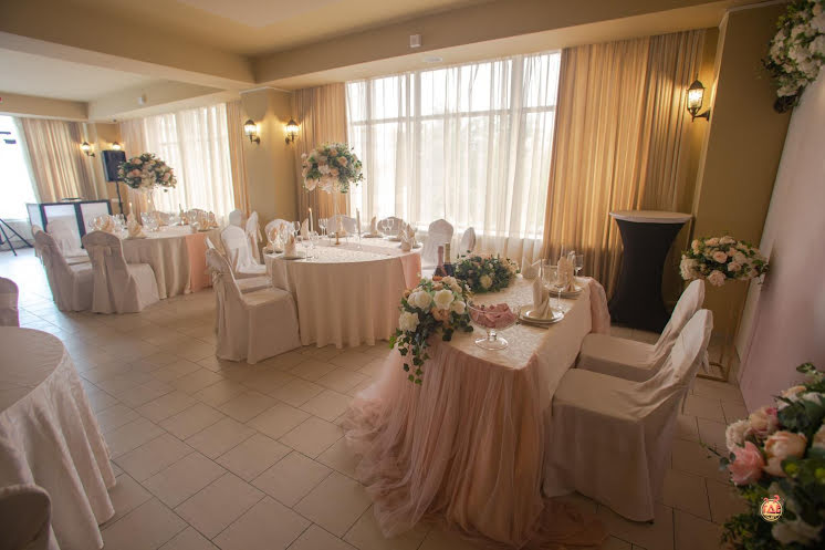 Каминный зал в «Дизайн Холл» фотография №14