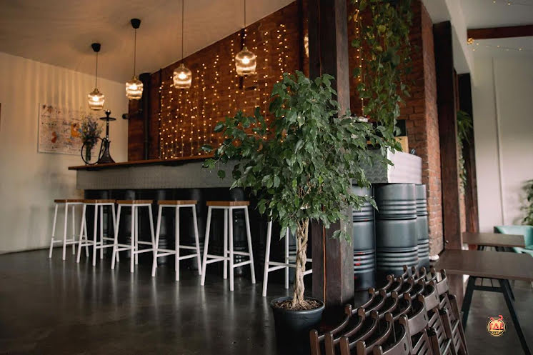 Основной зал в «Not Bad Loft на Курляндской» фотография №2