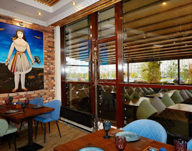  ресторан Шато Манави на Адмирала Лазарева