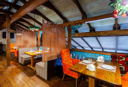 Зал на 2 этаже  в Веранда 