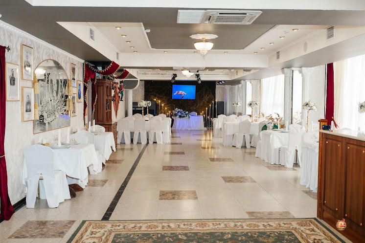 Банкетный зал в «Гусарский» фотография №3