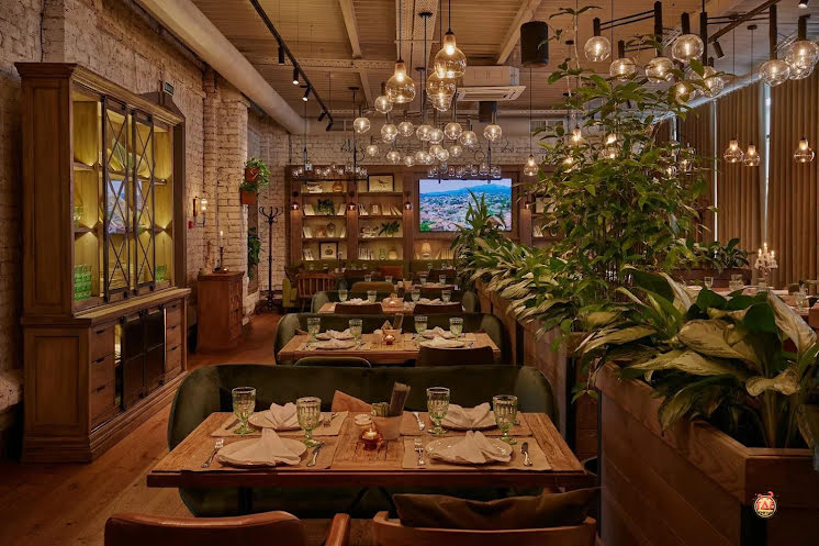 Основной зал в «Qartuli» фотография №15