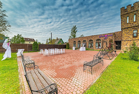 Зал «Цветочный» в Зал «Рыцарский»