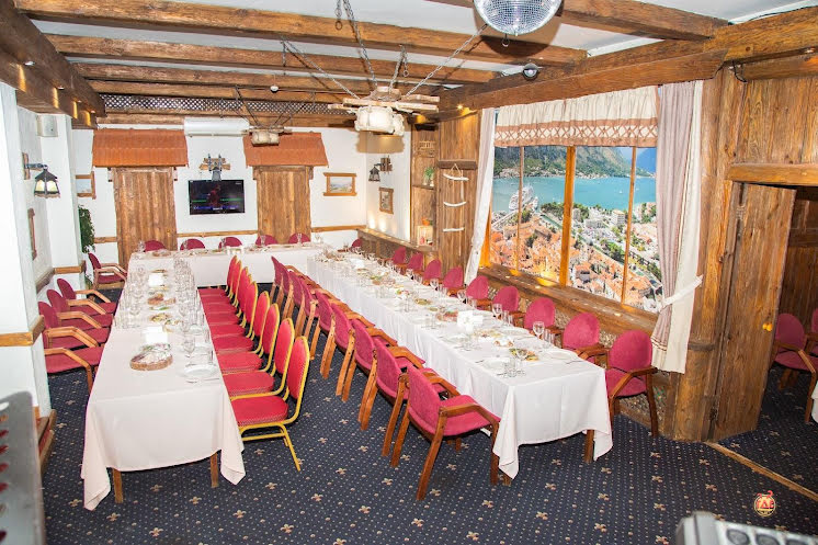 Медитеранский зал в «Югославия» фотография №8