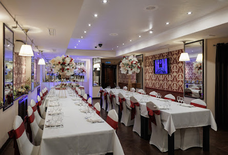 Парадный зал в Камерный зал