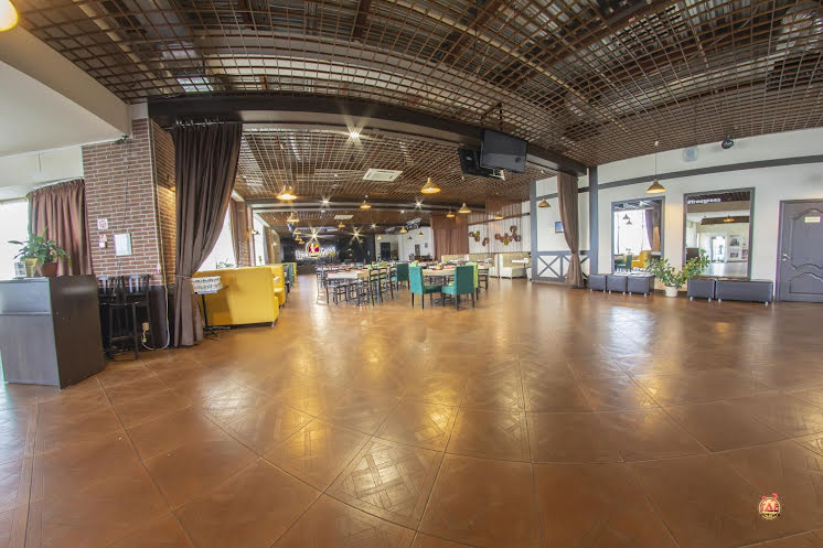 Основной зал в «Frau Gross» фотография №9