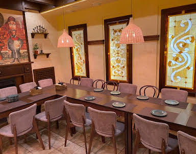  ресторан Тут Харчо Малый дом