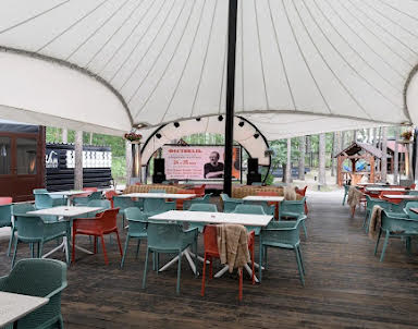  ресторан Jazz and Meat