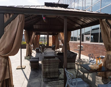  ресторан Astro Plaza