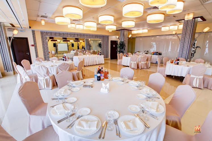 Зал ресторана «Вега» в «Вега» фотография №10