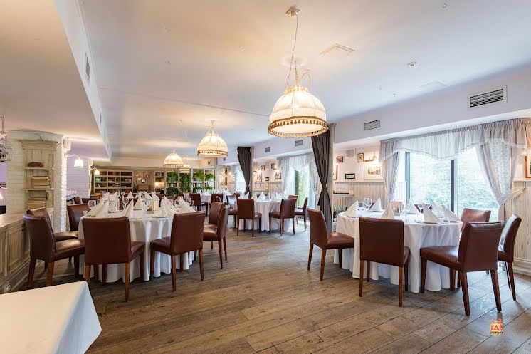 Зал "Большой" в «Stroganoff Bar & Grill» фотография №2
