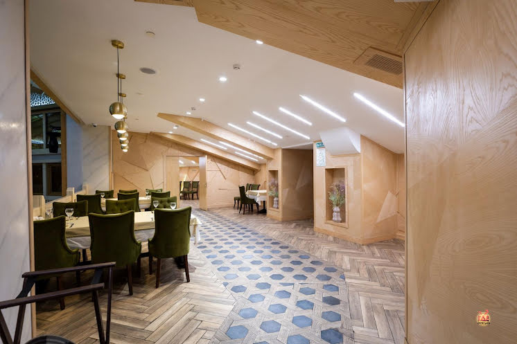 Второй ярус основного зала  в «Бакинский бульвар на Кутузовском» фотография №6