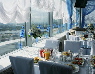  ресторан Sky Lounge