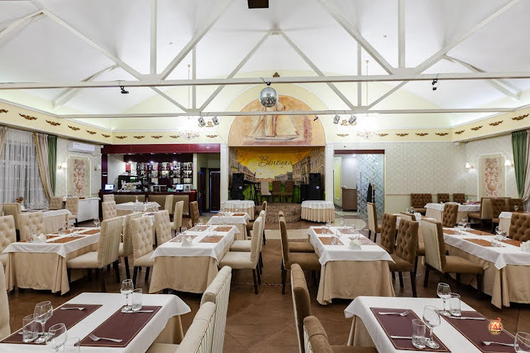 Основной зал  в «Венеция на ул. 40 лет Октября» фотография №11