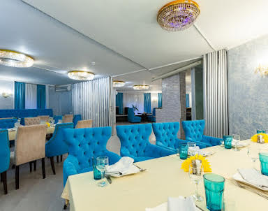  ресторан Страдивари на Анохина