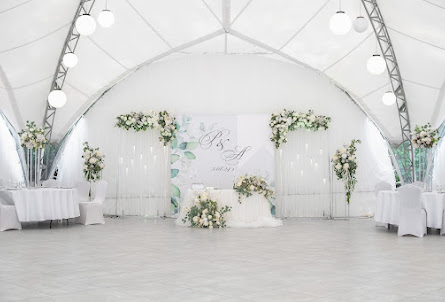 Шатер в Зал кафе