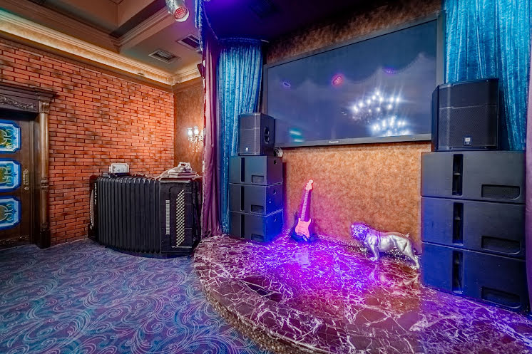 Караоке-бар «Кураж» в «Гранд Отель «Видгоф»» фотография №12