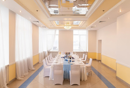 Зал «Малоохтинский» в Зал «Бешамель»