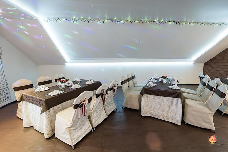 Мансардный зал в «Чкалов» фотография №1