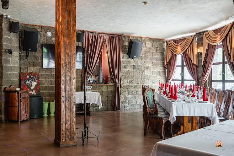 Зал «Нижний» в «Южный дворик» фотография №7