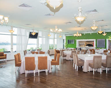 День рождения в Panorama Steak House
