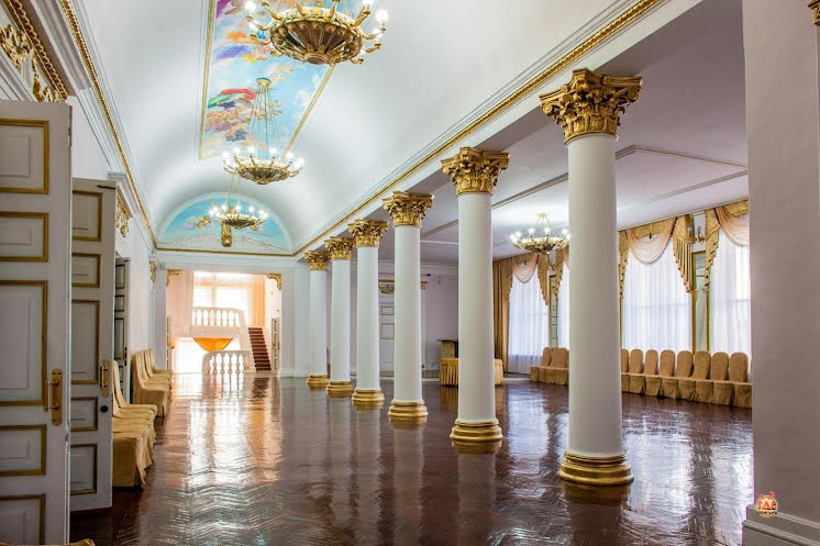 Зал «Колонный» в «Дворец Торжеств» фотография №3