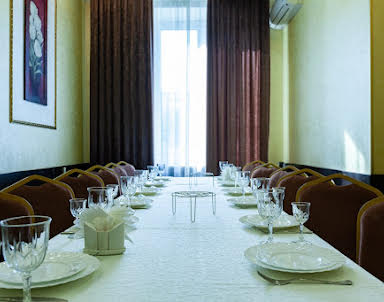  ресторан Лион на Перовской