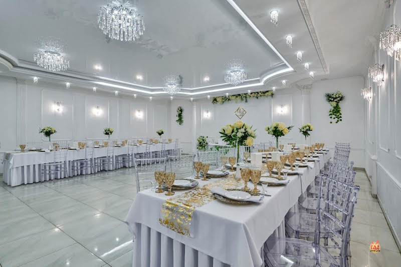 White hall фотография №1