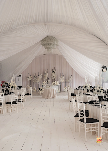 Шатёр White Podium в «Pirogovo-event» фотография №3