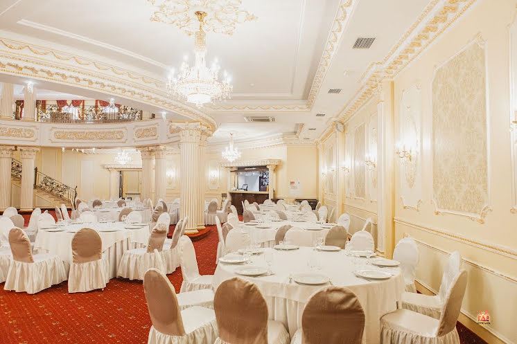 Зал "Центральный" в «Версаль» фотография №12