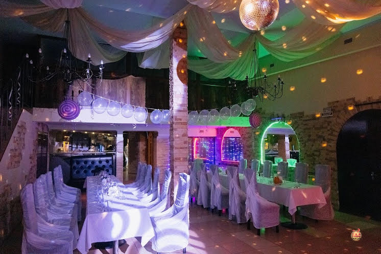 Основной зал в «Виктория» фотография №7