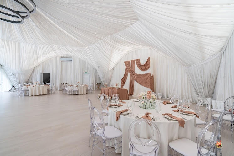 Шатер у дворца Царя Алексея Михайловича в «Коломенское» фотография №4