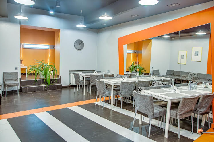 Зал на 50 человек в «XL» фотография №1