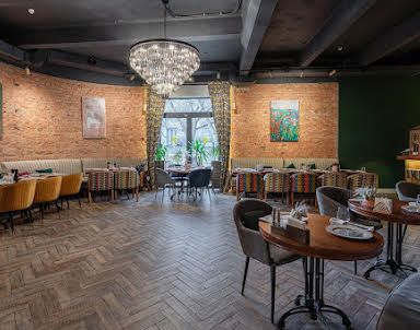  ресторан Стейк-Хаус Muu на Ляпидевского