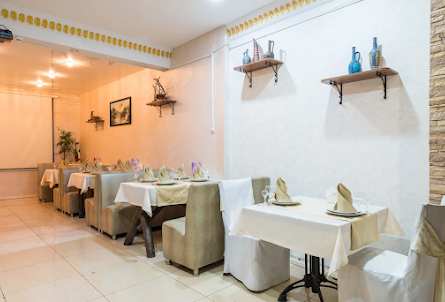 Малый зал  в Малый зал 