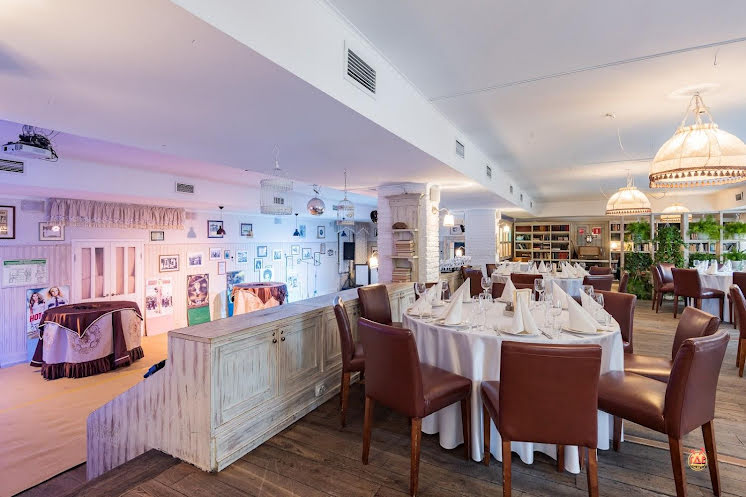 Зал "Большой" в «Stroganoff Bar & Grill» фотография № 1
