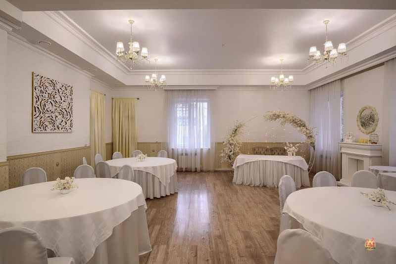 Свадьба LOVE на Салавата Юлаева фотография №4