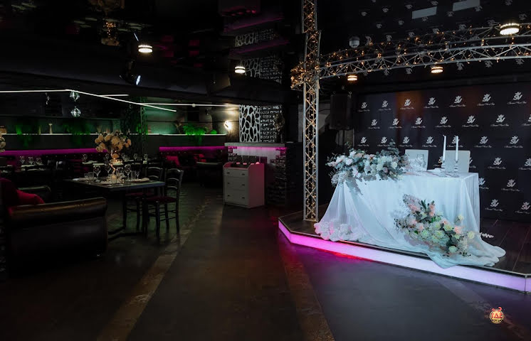 Dance Hall  в «Больше Чем Бар» фотография №15