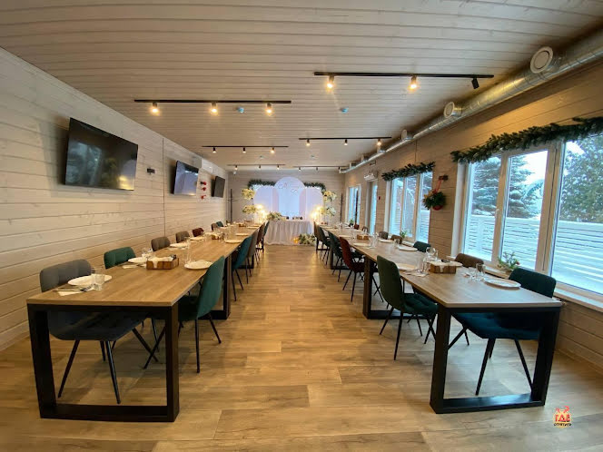 Караоке-зал в «Red House» фотография №10