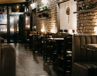  ресторан Гарни