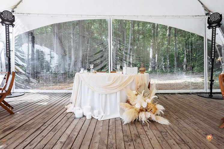 Локация "Шатер" в «Усадьба на Волге» фотография №8