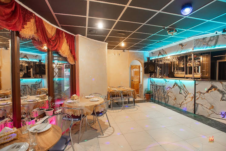 Основной зал  в «Вкус Кавказа» фотография №3