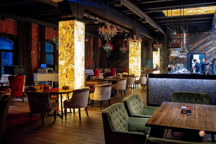 Основной зал  в «LIQUOR» фотография №9