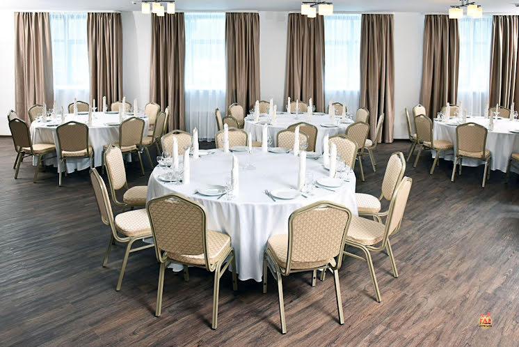 Зал на 100 человек  в «Мясной трактирЪ» фотография №1