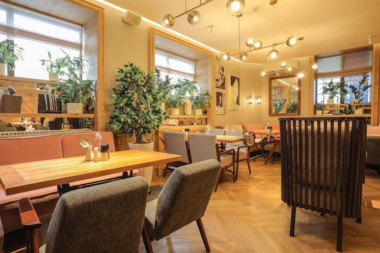 Основной зал в «Beefstroganoff Grill» фотография № 1