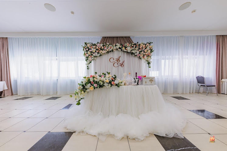 Зал «Белый холл» в «АМАКС Золотое кольцо» фотография №3